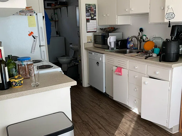 8858 Midvale Ave N #8858 — Photo 3