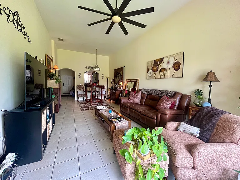 14135 Winchester Ct #402 — Photo 3