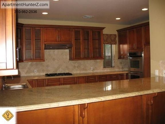 3rd image of 4323 Agnes Ave