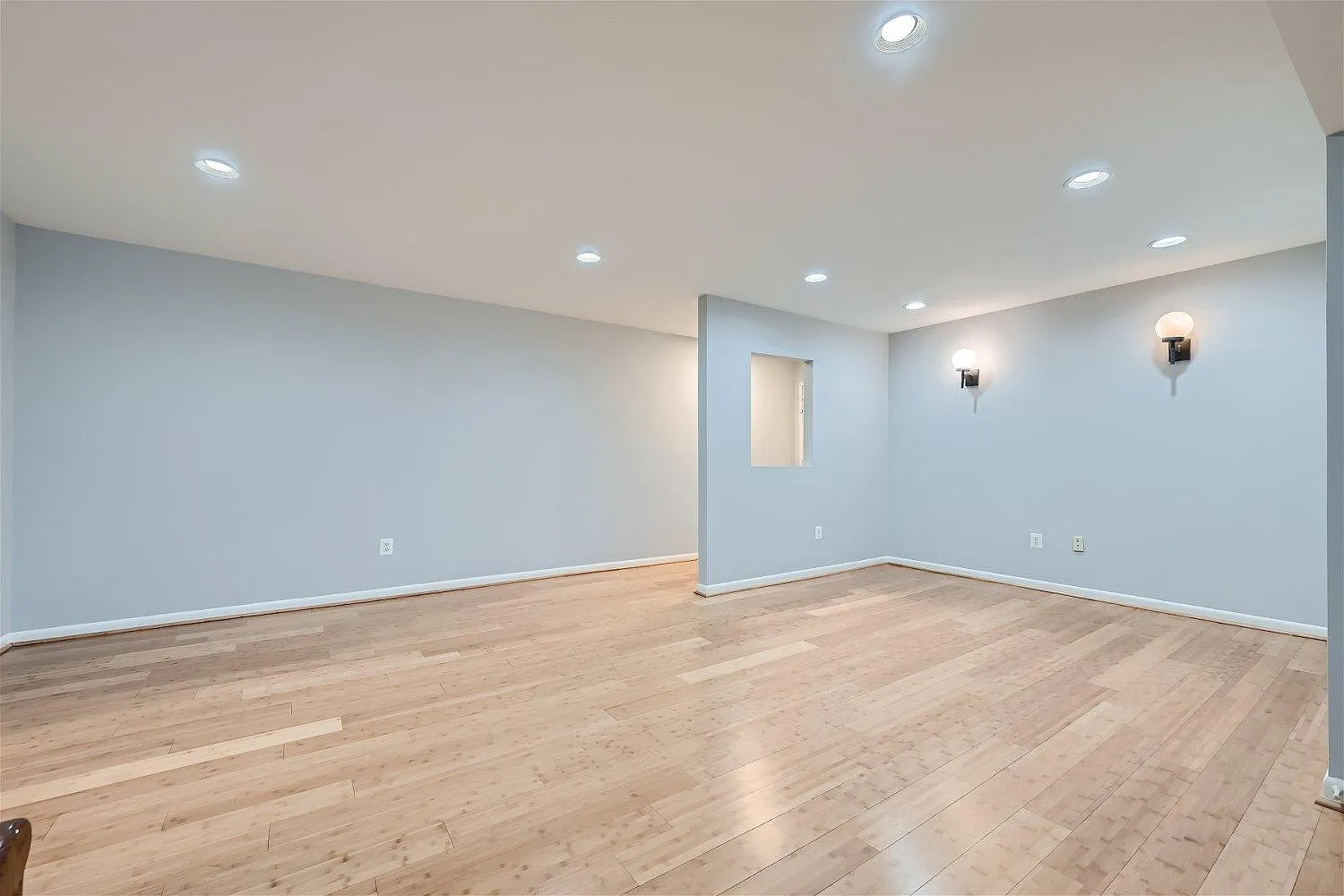 2 bed, 953 sqft, $1,900 — Photo 4