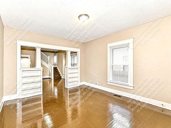 4th image of 556 N Parker Ave