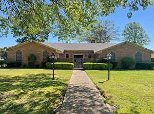 1 Cindywood Dr, Texarkana, TX 75503