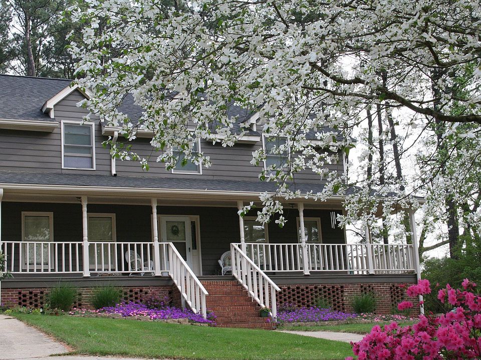 1st image of 643 Somerset Dr