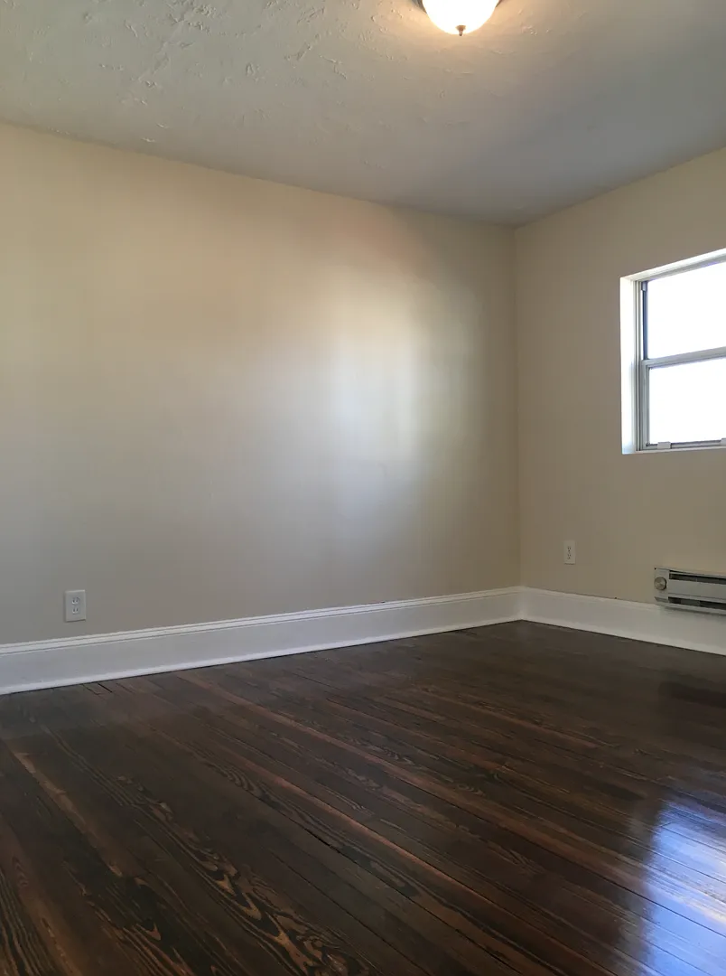 427 Sycamore Avenue — Photo 4