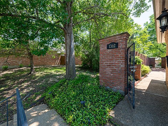 5th image of 1302 Sussex (pvt) Dr