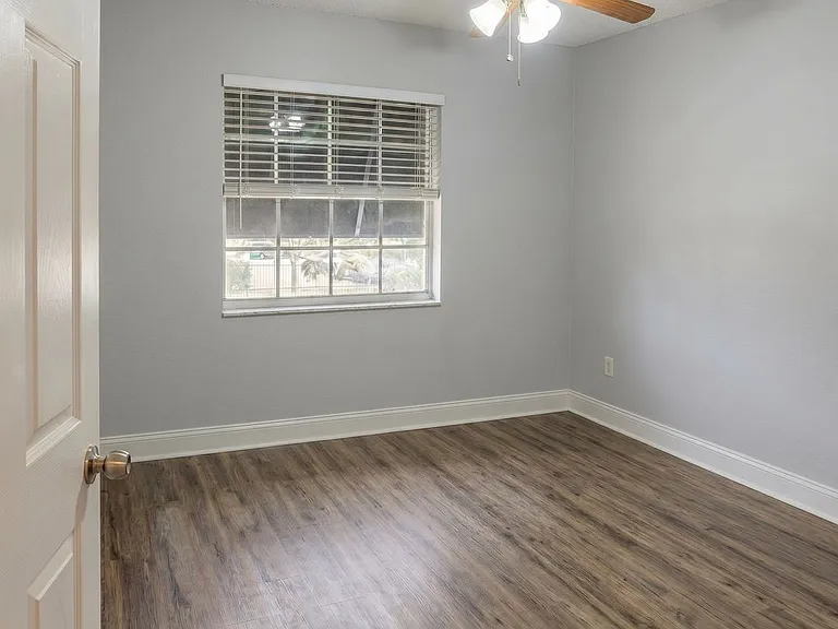 120 S Church Ave #201 — Photo 16