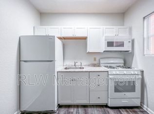 11 N Central Ave APT 204, Umatilla, FL 32784