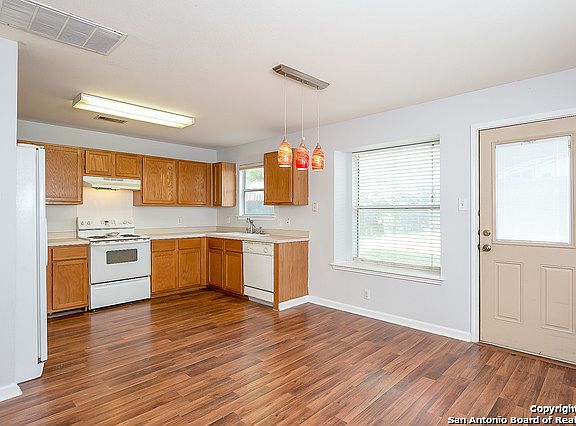 5th image of 1210 Coral Bay