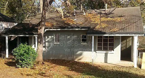 1178 Garibaldi St SW Photo 1
