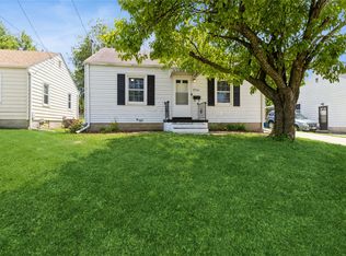 5714 Allison Ave, Des Moines, IA 50310