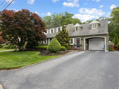 152 Glen Hills Dr, Cranston, RI, 02920