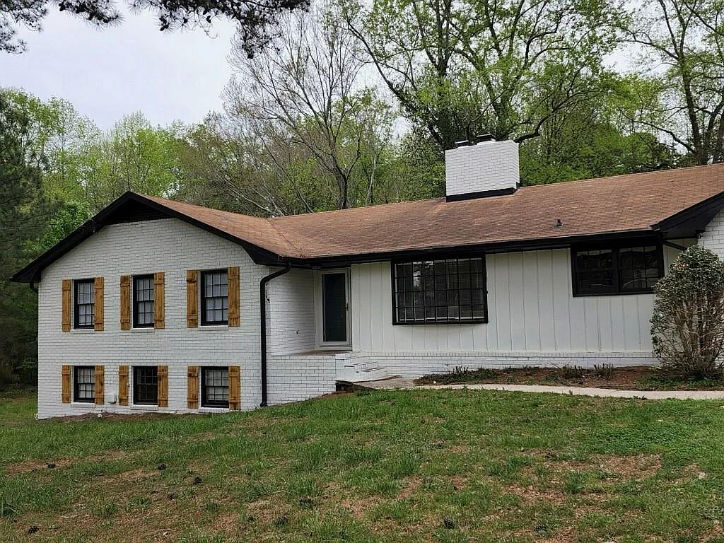 3 bed, 2.5 bath, 1854 sqft, $2,500 — Photo 2