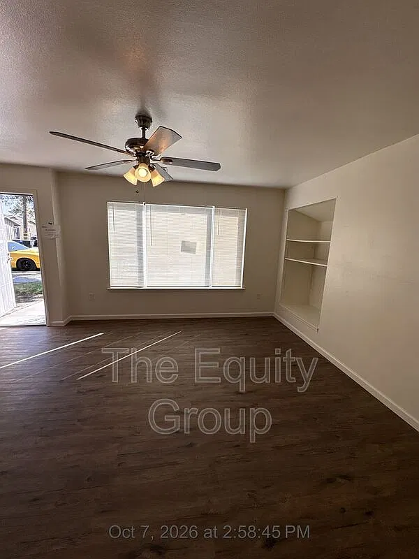 2 bed, 2.0 bath, 941 sqft, $1,600 — Photo 4