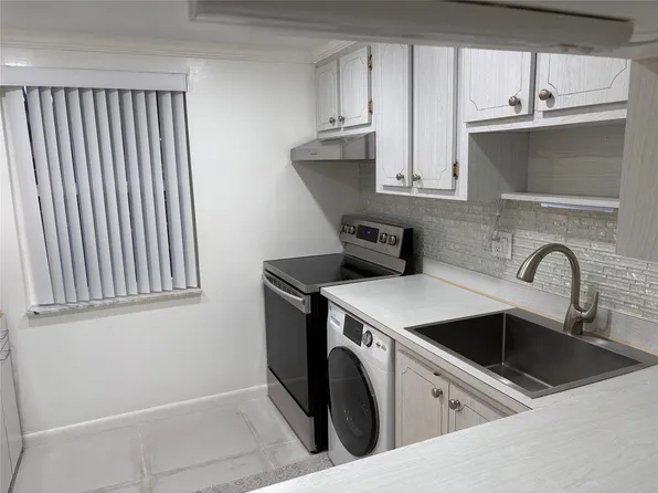 7355 NW 5th Court #102, Margate, FL 33063