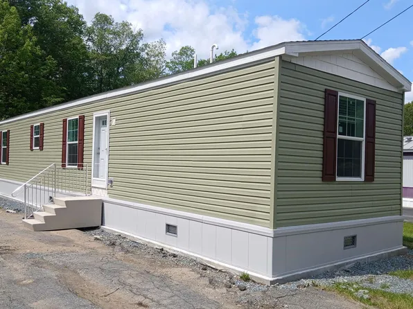 26 Cogswell Way, Enfield, NH 03748