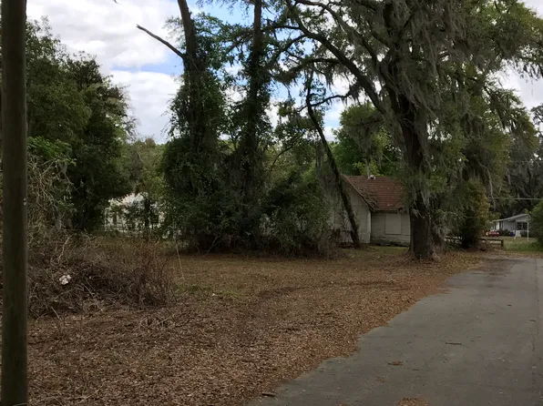 137 NE Arcadia Ct, Lake City, FL 32055