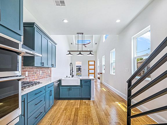5th image of 4120 Clara St