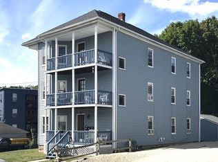 13 Cutler St, Webster, MA 01570