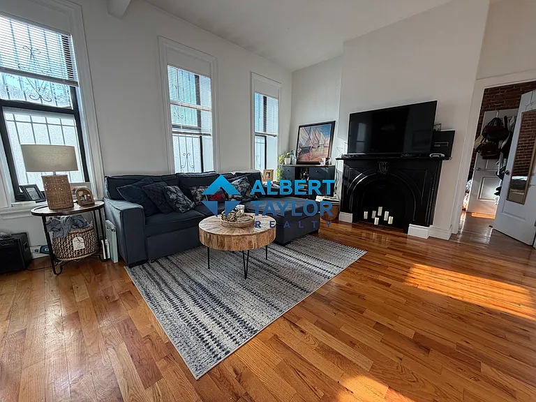 23 Cortes St #9 — Photo 4