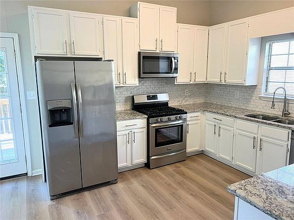 2nd image of 2961 Hawk Ct SE