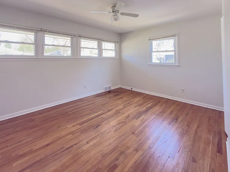 2419 Walter Dr — Photo 12
