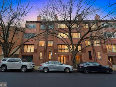 2213 Race St APT 209, Philadelphia, PA, 19103