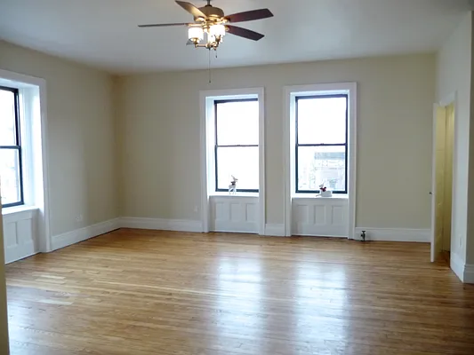 Rented by Perry Associates NYC Inc | media 28