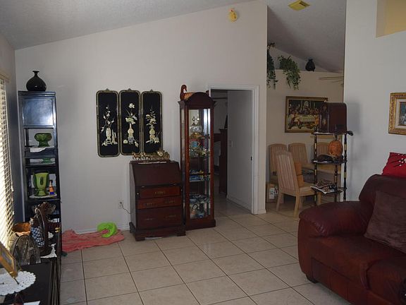 3rd image of 5315 NW Aloha St