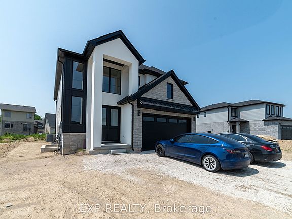 2nd image of 266 Hesselman Cres #Basement