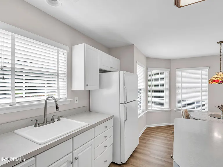 3178 Dillon Ln — Photo 24