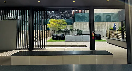 Rented by R New York