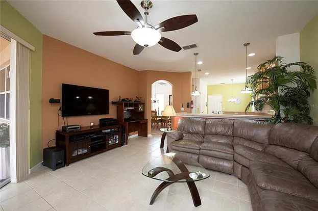 2920 Willow Creek Ln — Photo 56