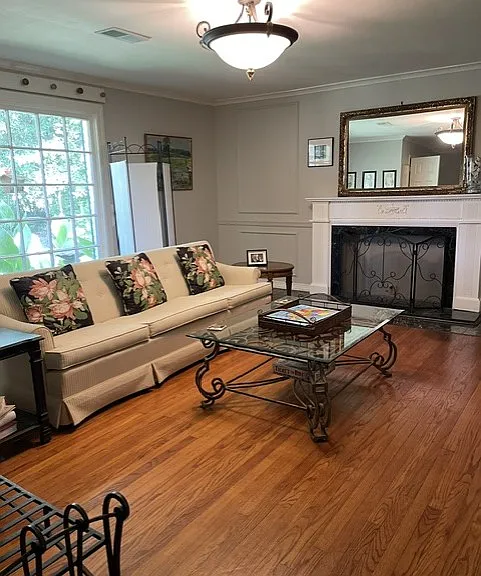 606 University Blvd — Photo 2