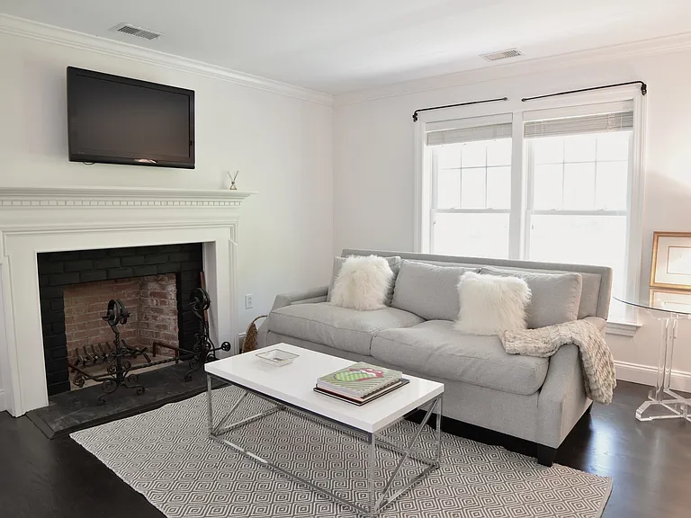 77 Northside Dr — Photo 10