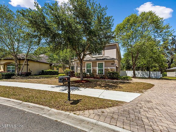 3rd image of 12198 RIDGE CROSSING Way
