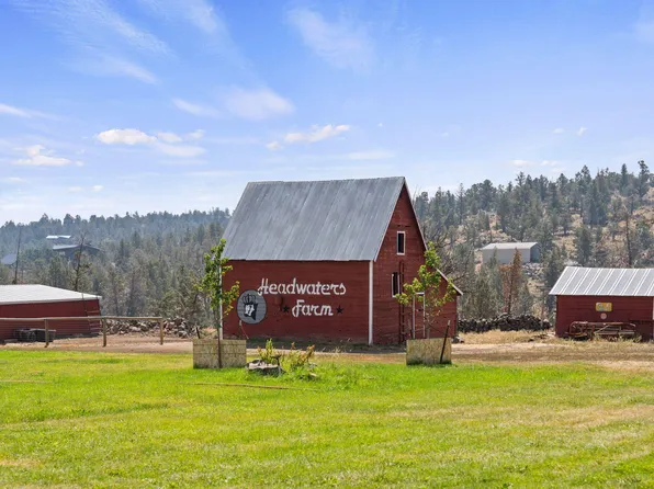 65880 93rd St, Bend, OR 97703