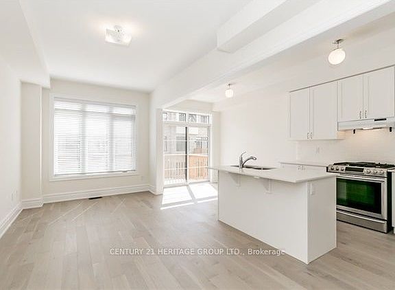 3rd image of 35 Farooq Blvd