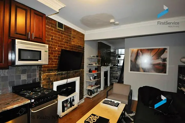 Rented by FirstService Realty (legacy) | media 1