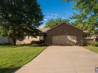 2121 NW Kendall Dr, Topeka, KS, 66618