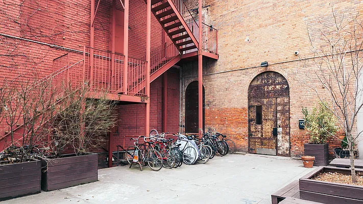 Rented by Nooklyn NYC LLC | media 1