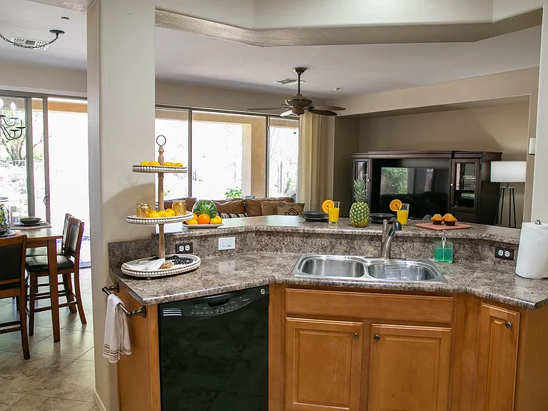 1814 W Eastman Dr — Photo 27