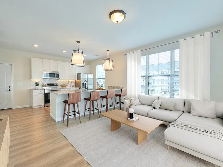 Kempton Apartments — Photo 10