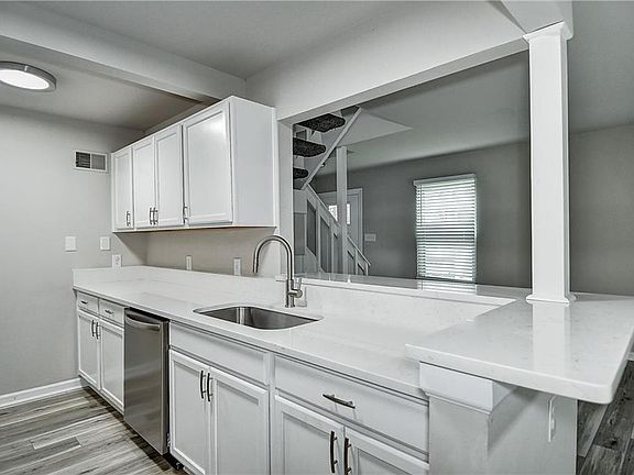 5th image of 4822 Oldwick Ct
