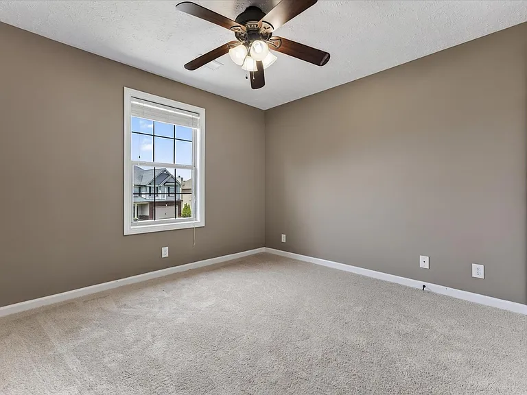 2973 McManus Cir — Photo 28