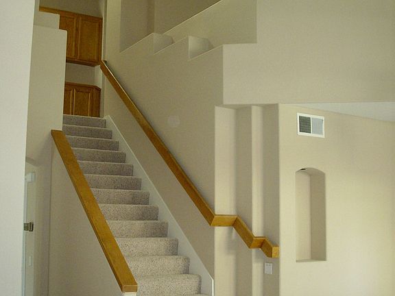5th image of 3008 Astoria St