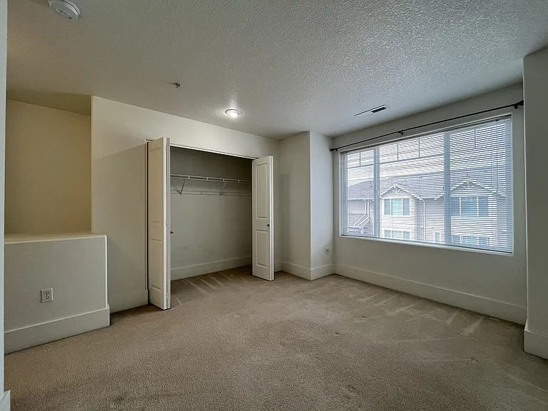 836 NW 118th Ave #102 — Photo 22