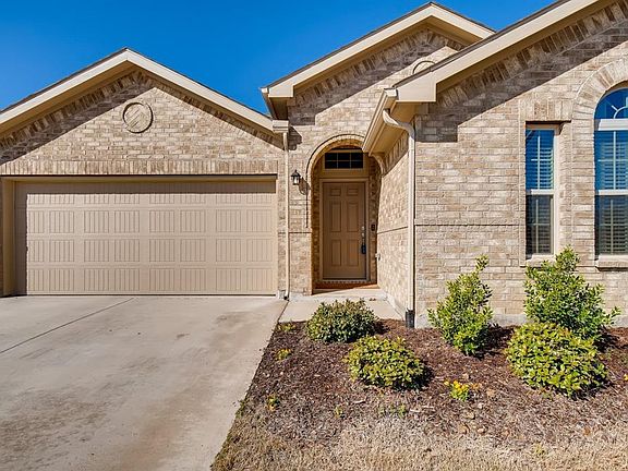 2nd image of 6829 Woodlawn Dr