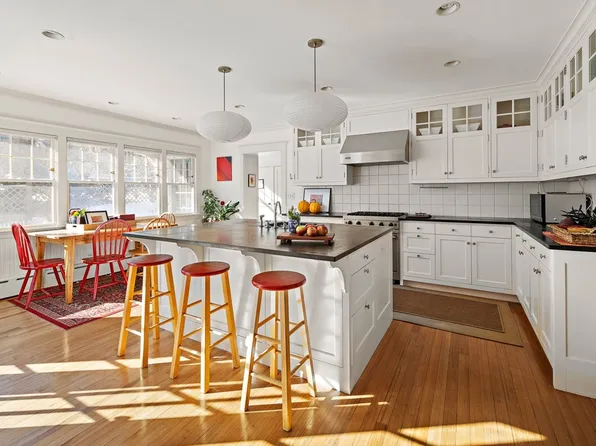 33 Lombard Rd, Arlington, MA 02476