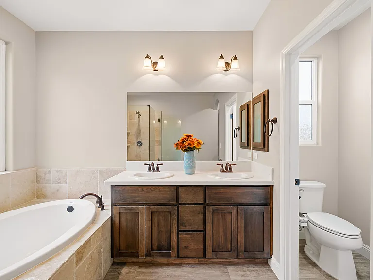 7303 Whiskey Creek Dr — Photo 28