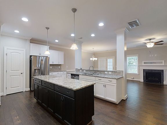 2nd image of 2705 Masonboro Ferry Dr